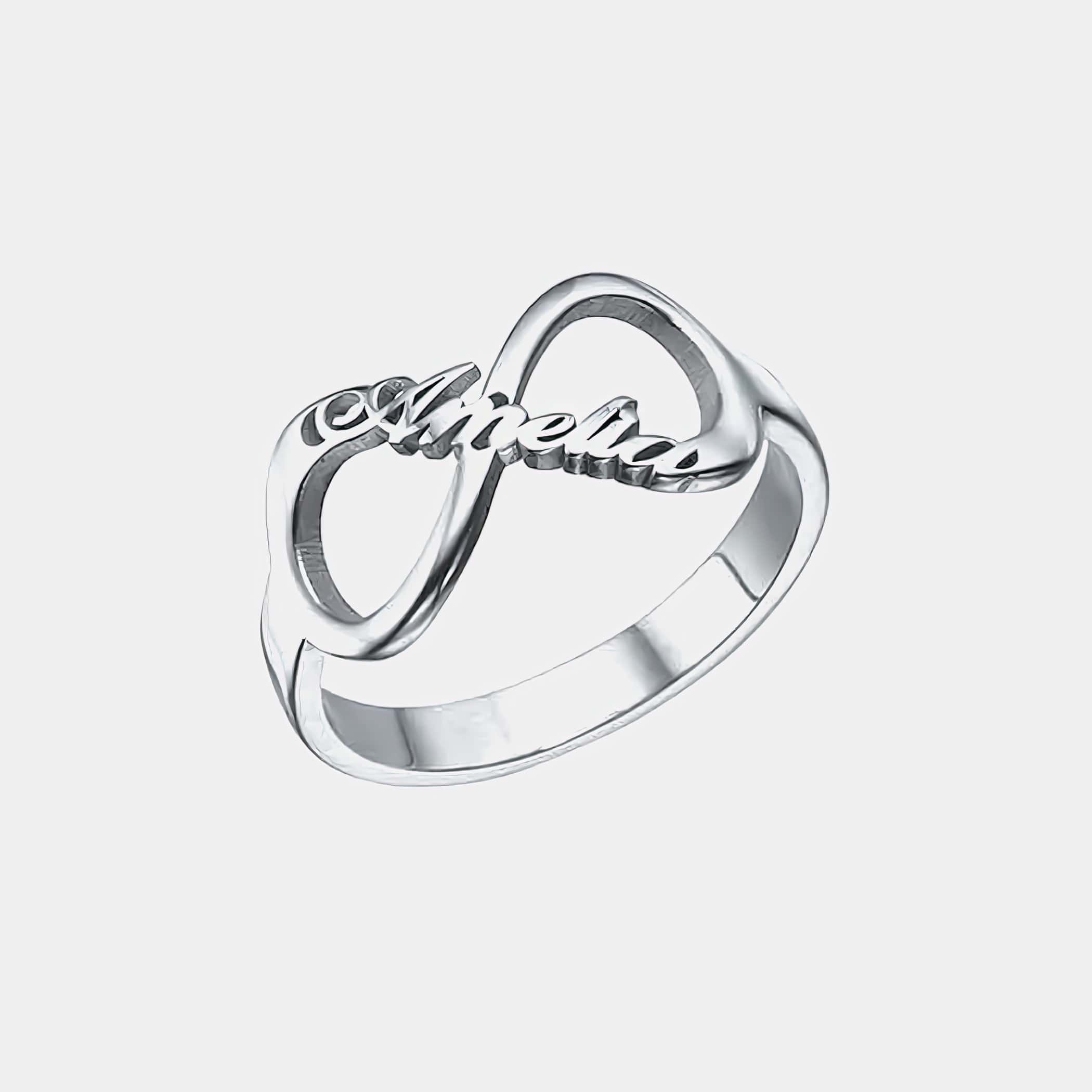 Anillo infinito con nombre de plata – Alma Joyas