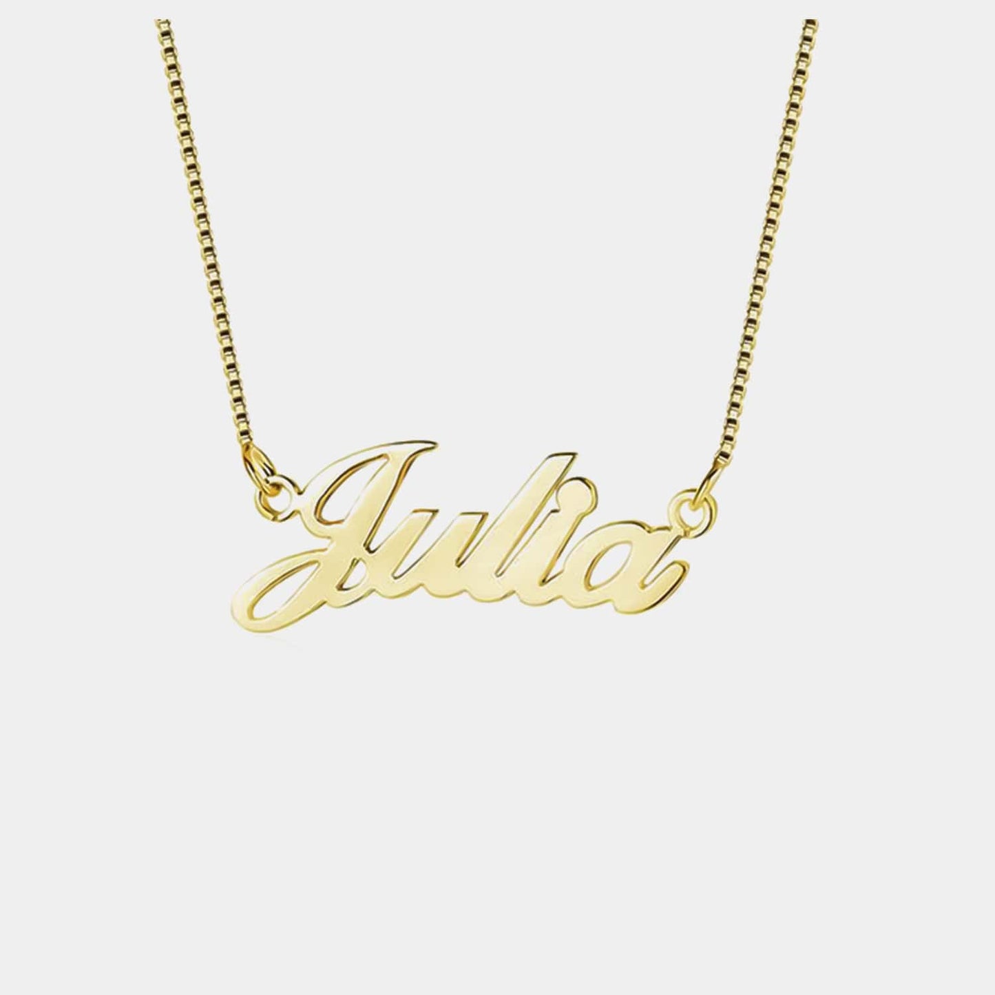 Collar con nombre de moda