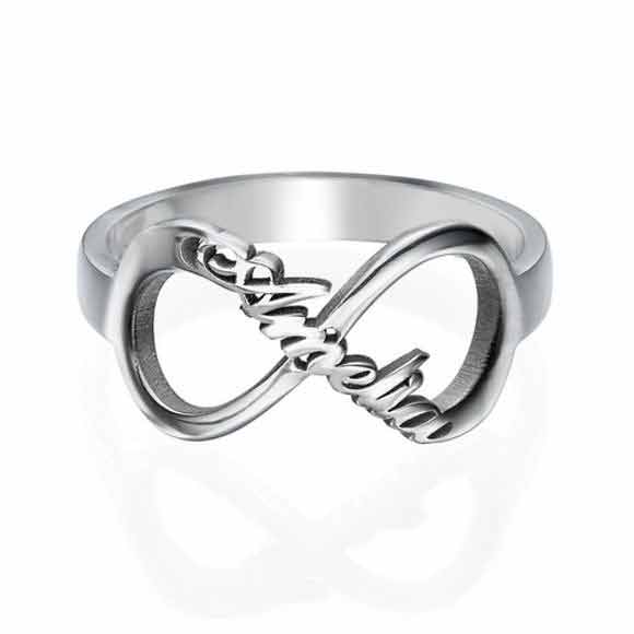 Anillo infinito con nombre de plata