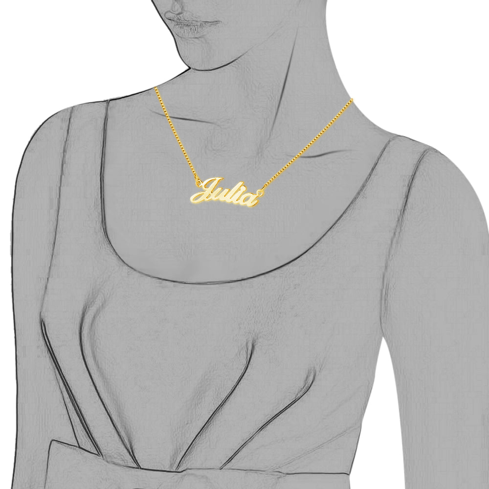 Collar con nombre de moda
