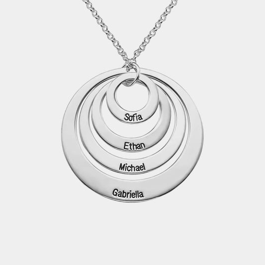 Collar de cuatro anillos de plata con nombres