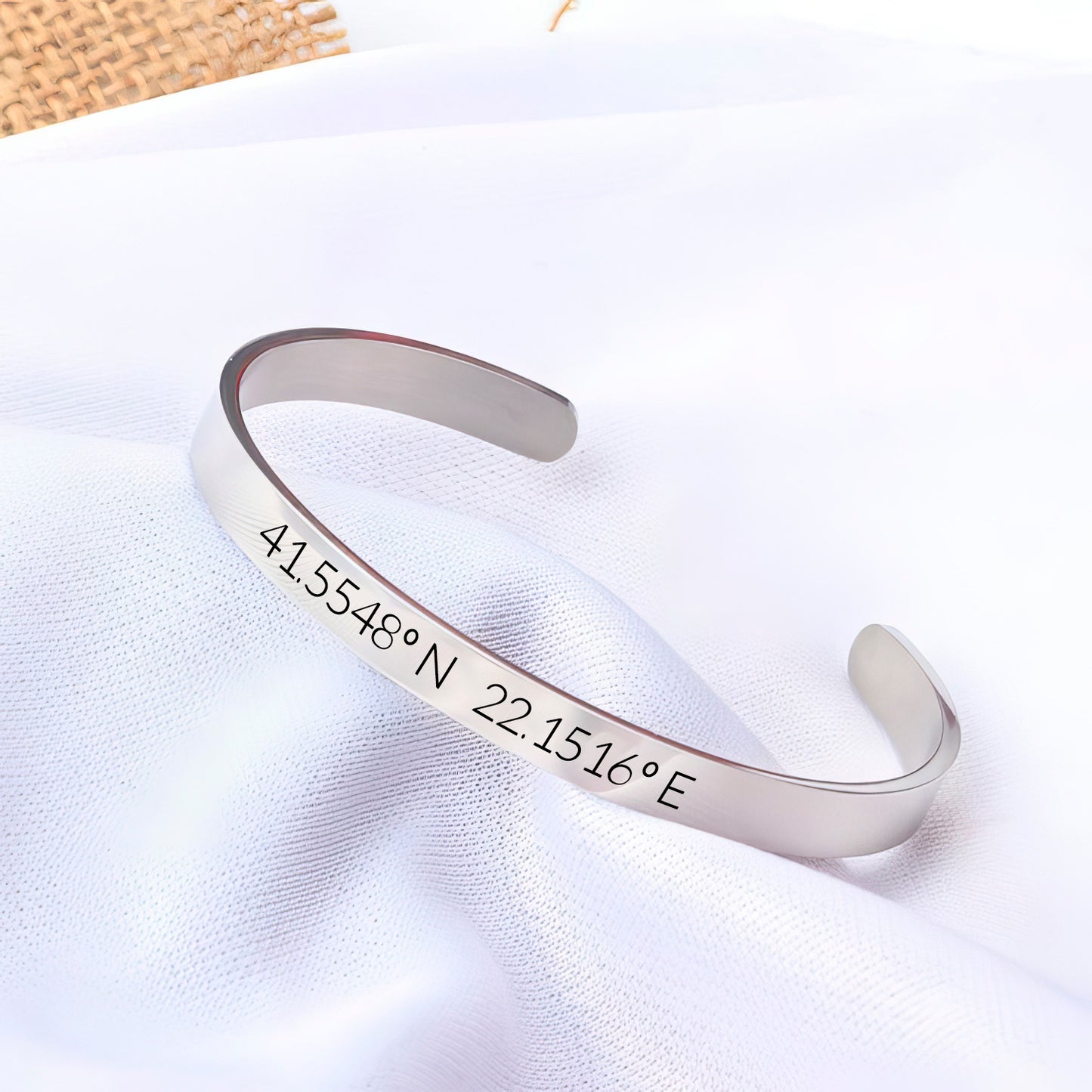 Pulsera rígida personalizada