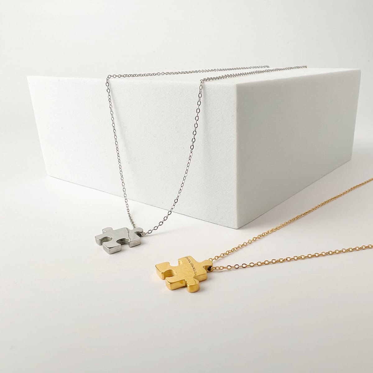 Collar Puzzle solidario