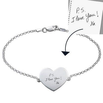 Pulsera con dibujo en corazón de plata