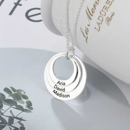 Collar de tres anillos de plata con nombres